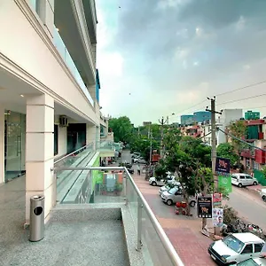 *** Guest house Staayz Premium India