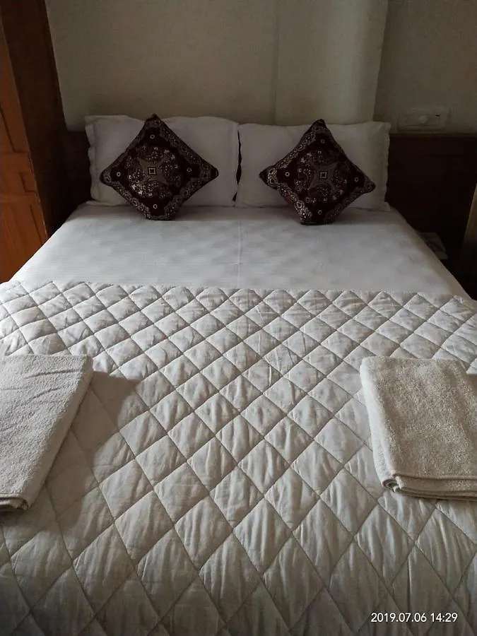 Hotel Sapphire Inn Nedumbassery