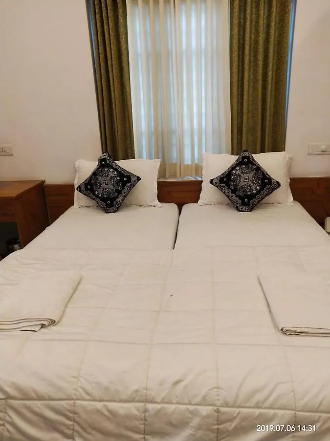 Sapphire Inn Nedumbassery Inde