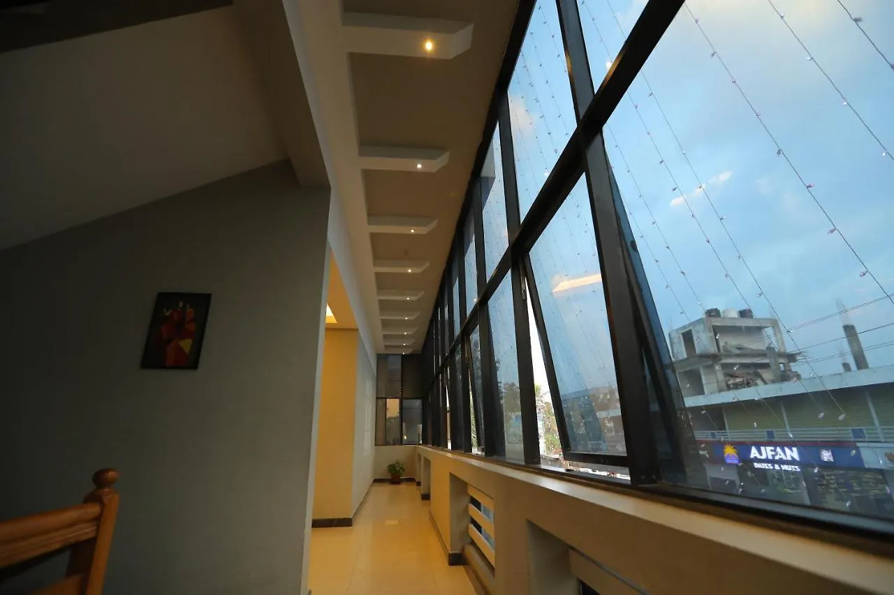 Sapphire Inn Nedumbassery